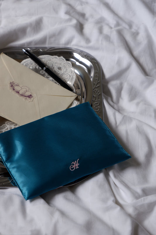 Petite etc. Pouch